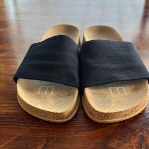 Black Mullen Classic Slide